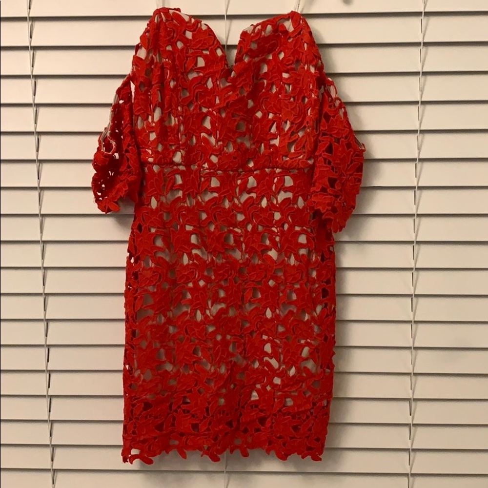 RED lace / floral pattern body-con